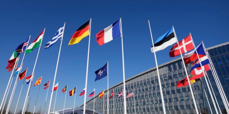 Los máximos representantes de los países miembros de la OTAN llegan a
Washington para participar en la Cumbre anual de líderes