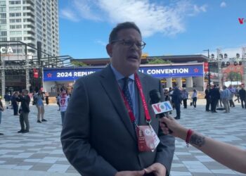 Trump continuará acercando su mensaje a los latinos, según analista