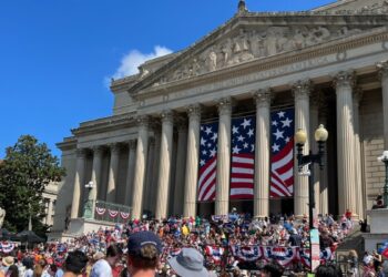 Estados Unidos conmemora la firma de la Declaración de Independencia de 1776 con numerosos eventos encabezados por el presidente Joe Biden.