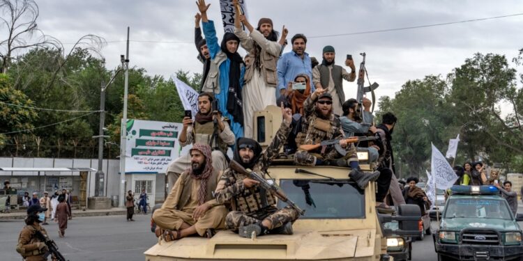 El Talibán desautoriza varias delegaciones diplomáticas de Afganistán en el extranjero