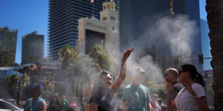 Según cifras oficiales, en Estados Unidos, el calor extremo impacta a más de 140 millones de personas. Por lo menos 27 personas perecieron.