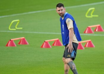 Argentina tratará que Messi esté en cuartos de Copa América ante Ecuador pese a lesión