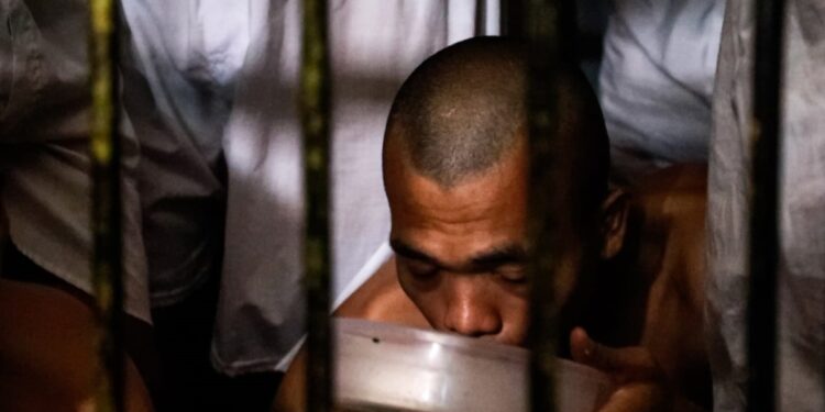 Honduras implementa una estrategia para luchas contra las maras y las pandillas