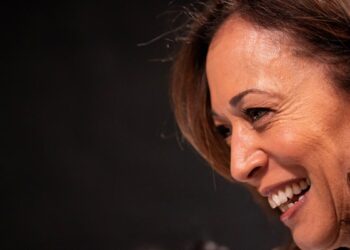«Vamos a ganar», dice Kamala Harris a preocupados donantes demócratas