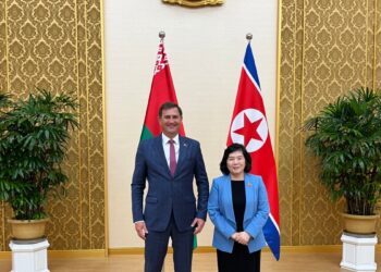 Corea del Norte y Bielorrusia, aliadas de Rusia, desean estrechar lazos, según KCNA