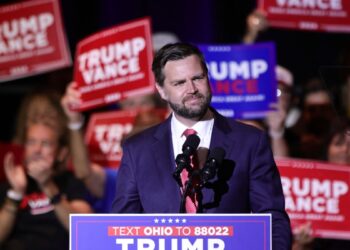 Dirigencia republicana insta a sus colegas a evitar los ataques racistas y sexistas contra Harris