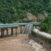 11 muertos y docenas de desaparecidos tras derrumbe de un puente por inundaciones y tormentas
