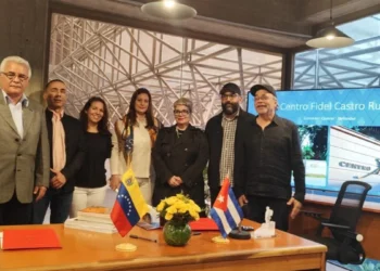 Centro Fidel Castro Ruz y el CELARG firman convenio de cooperación interinstitucional