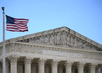 El presidente Biden criticó la decisión de la Corte Suprema de EEUU que otorgó inmunidad al expresidente Trump