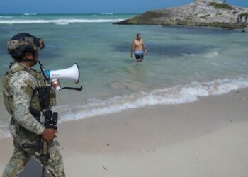 El huracán “Beryl” llega a México, autoridades recomiendan tomar precauciones