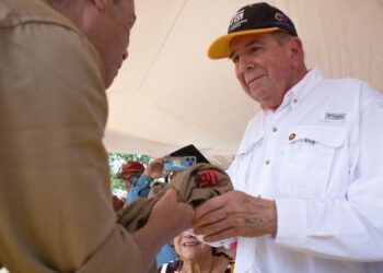 Candidato opositor insta a militares a respetar la Constitución de cara a los comicios