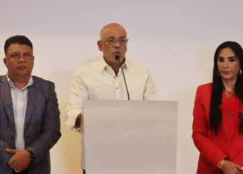 Jorge Rodríguez agradece apoyo de alcaldes opositores a candidatura de Nicolás Maduro: «reflejan que aquí lo que importa es Venezuela»