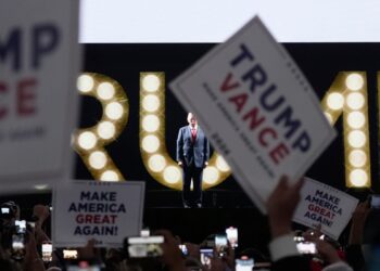 Donald Trump cierra la Convención Republicana aceptando la candidatura presidencial