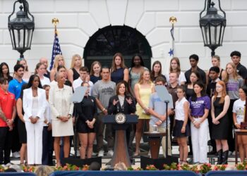 El Partido Demócrata tiene poco más de tres meses para la realización de su Convención Nacional y buscar la unidad del partido.