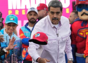 El gobierno de Venezuela lanza acusaciones contra la prensa nacional y extranjera por la cobertura electoral