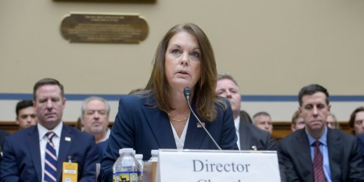 La directora del Servicio Secreto testificó ante la Comisión de Supervisión de la Cámara de Representantes por el atentado contra Trump.