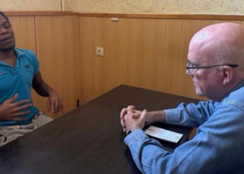 Joven cubano revela manipulación rusa para combatir en Ucrania