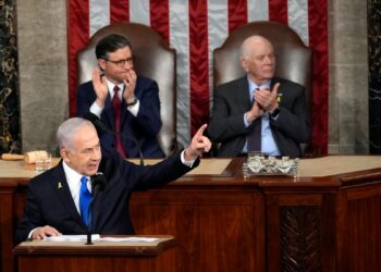 El primer ministro israelí pide asistencia más rápida a EEUU durante su polémica intervención en el Congreso