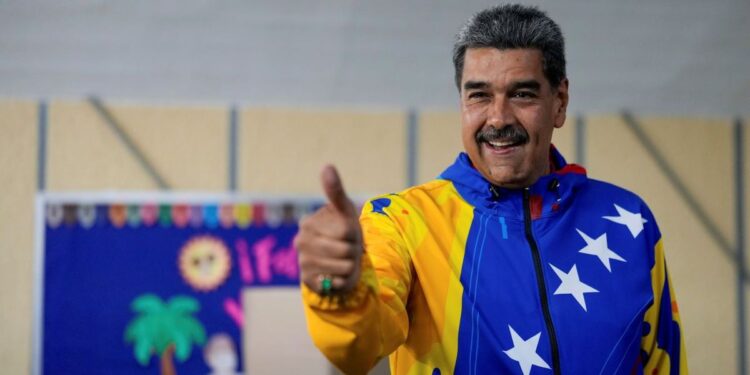 CNE falseó resultados para favorecer a Maduro