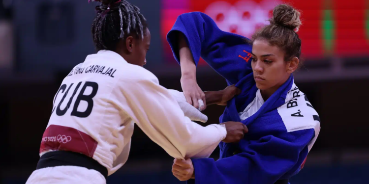 Anriquelis Barrios sustituye a Yulimar Rojas como abanderada en los Juegos Olímpicos