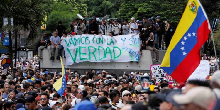 Venezuela: Detienen a dirigente opositor Freddy Superlano