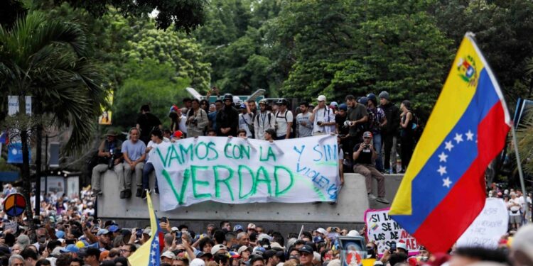 Washington considera sanciones individuales tras elecciones venezolanas: fuentes