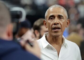 Obama llamó a Kamala Harris para expresarle su apoyo en la carrera presidencial
