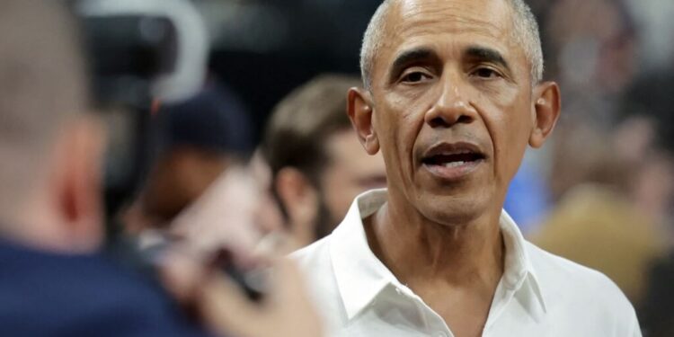 Obama llamó a Kamala Harris para expresarle su apoyo en la carrera presidencial