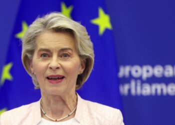 Eurodiputados reeligen a Ursula von der Leyen como presidenta de la Comisión Europea