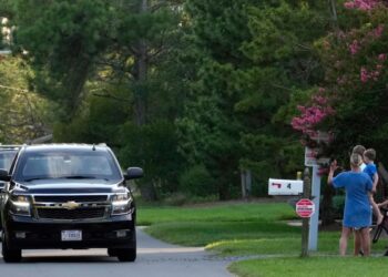 Biden sigue recuperándose del COVID-19 tras poner fin a su campaña presidencial