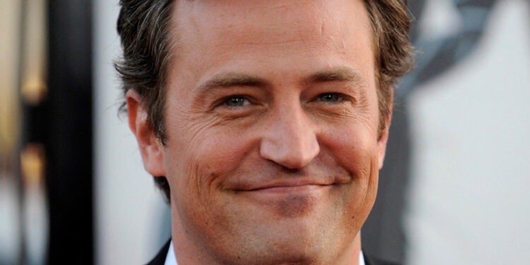 Revelan a cuánto asciende la millonaria fortuna del fallecido actor Matthew Perry y quiénes son sus beneficiarios