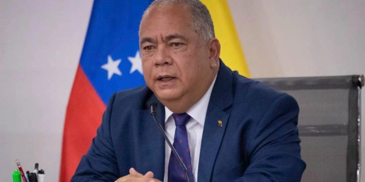 Elvis Amoroso, presidente del CNE, ofrece el primer reporte: «Hasta este momento tenemos 95% de las mesas constituidas»