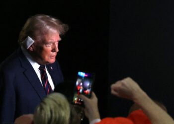 El inspector general del Departamento de Seguridad Nacional continuará la investigación por atentado contra la vida del expresidente Trump.