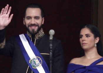 Bukele llama a distribuidores de alimentos a parar “abusos” en precios