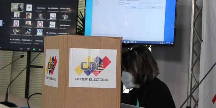 700 funcionarios verificarán el funcionamiento de las máquinas de votación