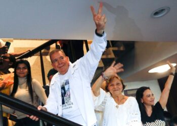 Candidato presidencial Edmundo González informa que está resfriado y desmiente supuesta enfermedad terminal 