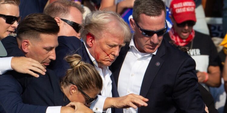 ¿Cómo han circulado las teorías de conspiración y la desinformación tras el ataque a Trump?