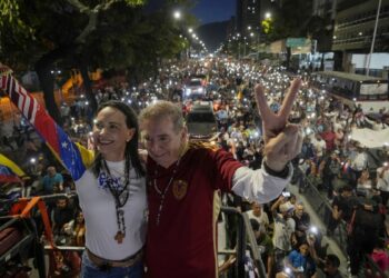 Las 5 principales noticias de Venezuela hoy: Arrestan a 15 simpatizantes de González. Bloquean partes del Darién.