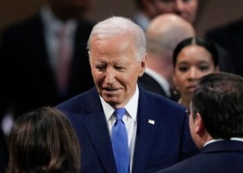 Más obstáculos enfrenta la campaña de Biden