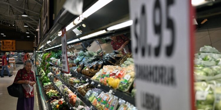 Un corte masivo en el sistema tecnológico global provocó caos en aerolíneas, servicios bancarios y empresas y no fue un ataque cibernético.