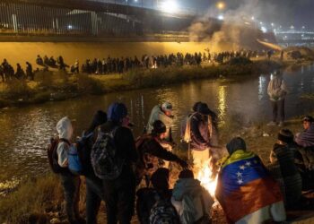 Régimen reactiva su plan de vuelta a la patria con 261 migrantes procedentes de México