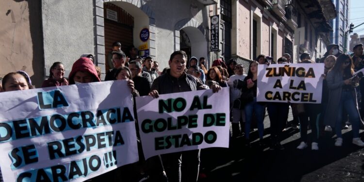 Bolivia convoca a embajador argentino por insinuaciones sobre intento de golpe