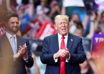 Trump reanuda su campaña en Michigan una semana después de intento de asesinato