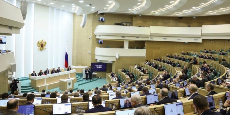 Parlamento ruso aprueba medida que amplía criterios sobre organizaciones “indeseables”