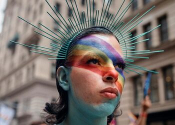 Artistas, políticos y  miles de personas participaron de las machas programadas en el cierre del mes del orgullo LGBTQ+ en todo EEUU