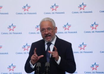 Canal de Panamá estima que construcción de nuevo embalse para afrontar crisis de agua tomaría 6 años