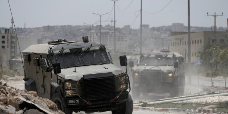 Hamás abre camino para posible cese del fuego en Gaza tras abandonar exigencia clave, según fuente