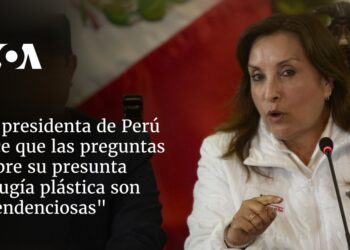La presidenta de Perú dice que las preguntas sobre su presunta cirugía plástica son «tendenciosas»