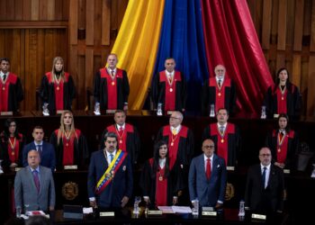 Nicolás Maduro acude al TSJ a interponer un recurso de amparo ante la Sala Electoral