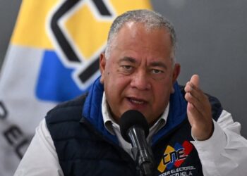 Desde el Gobierno venezolano monitorean las publicaciones de los medios internacionales a los que acusan de injerencia